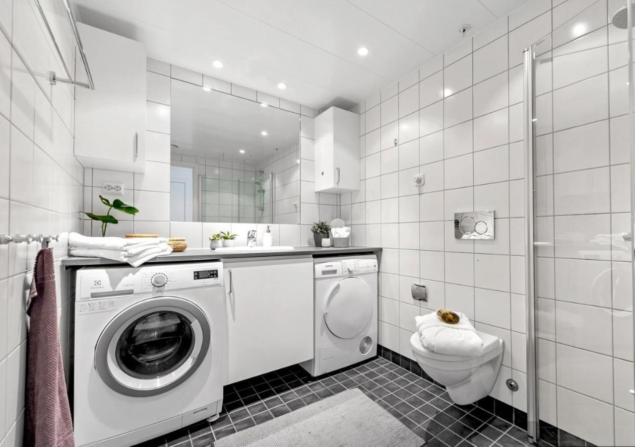 Seaside Apt - 2 Sunny Balconies - Modern - 6 Pax Осло Екстер'єр фото